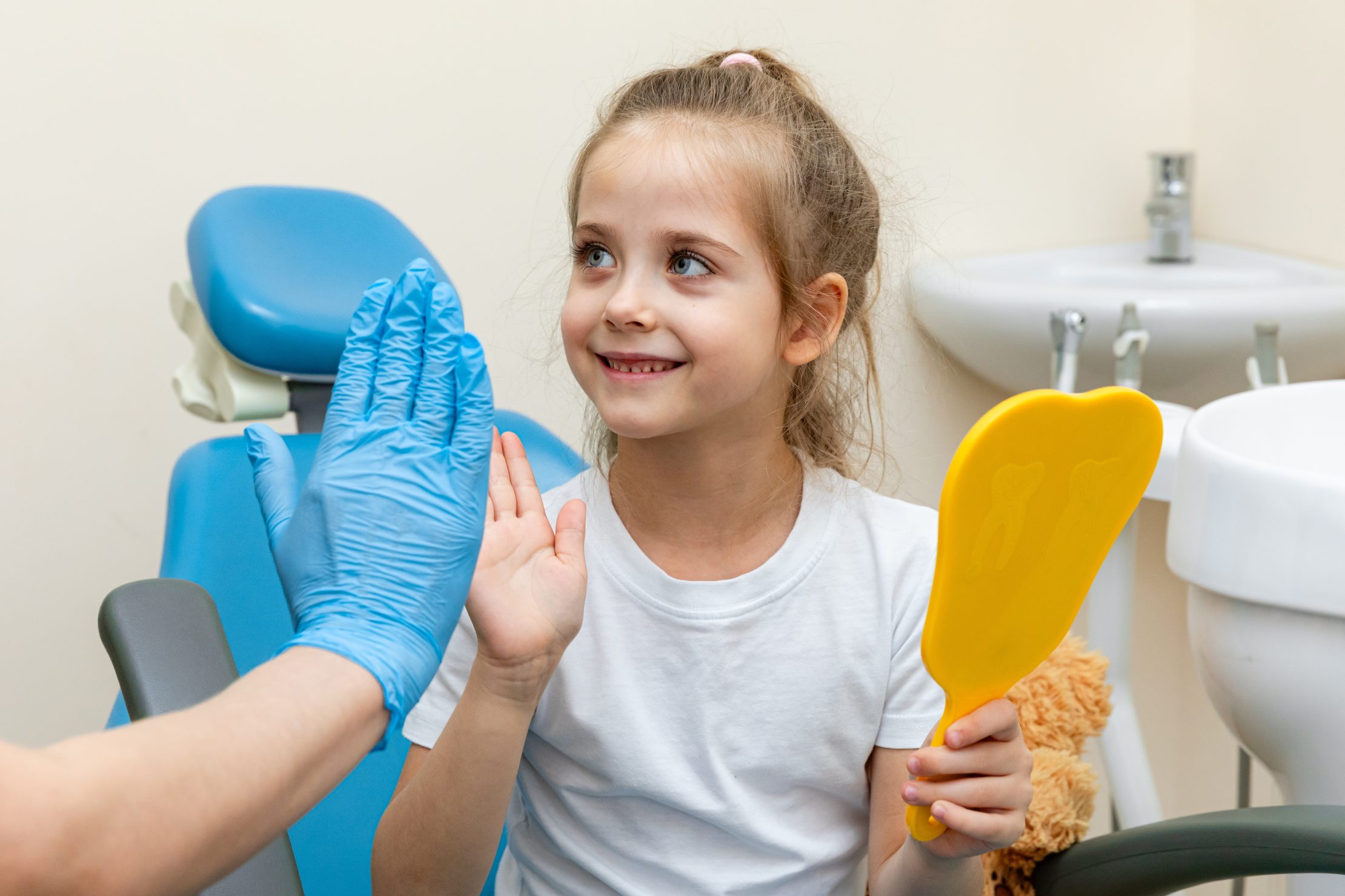 Child visiting the pediatric dentist